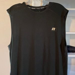 Sleeveless exercise shirt